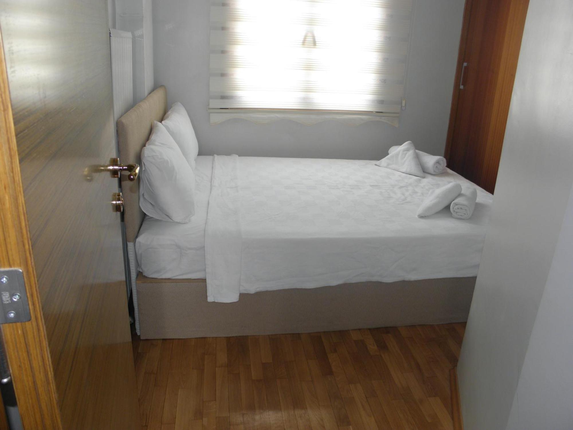 Omar Sultan Park Suites อิสตันบูล ภายนอก รูปภาพ